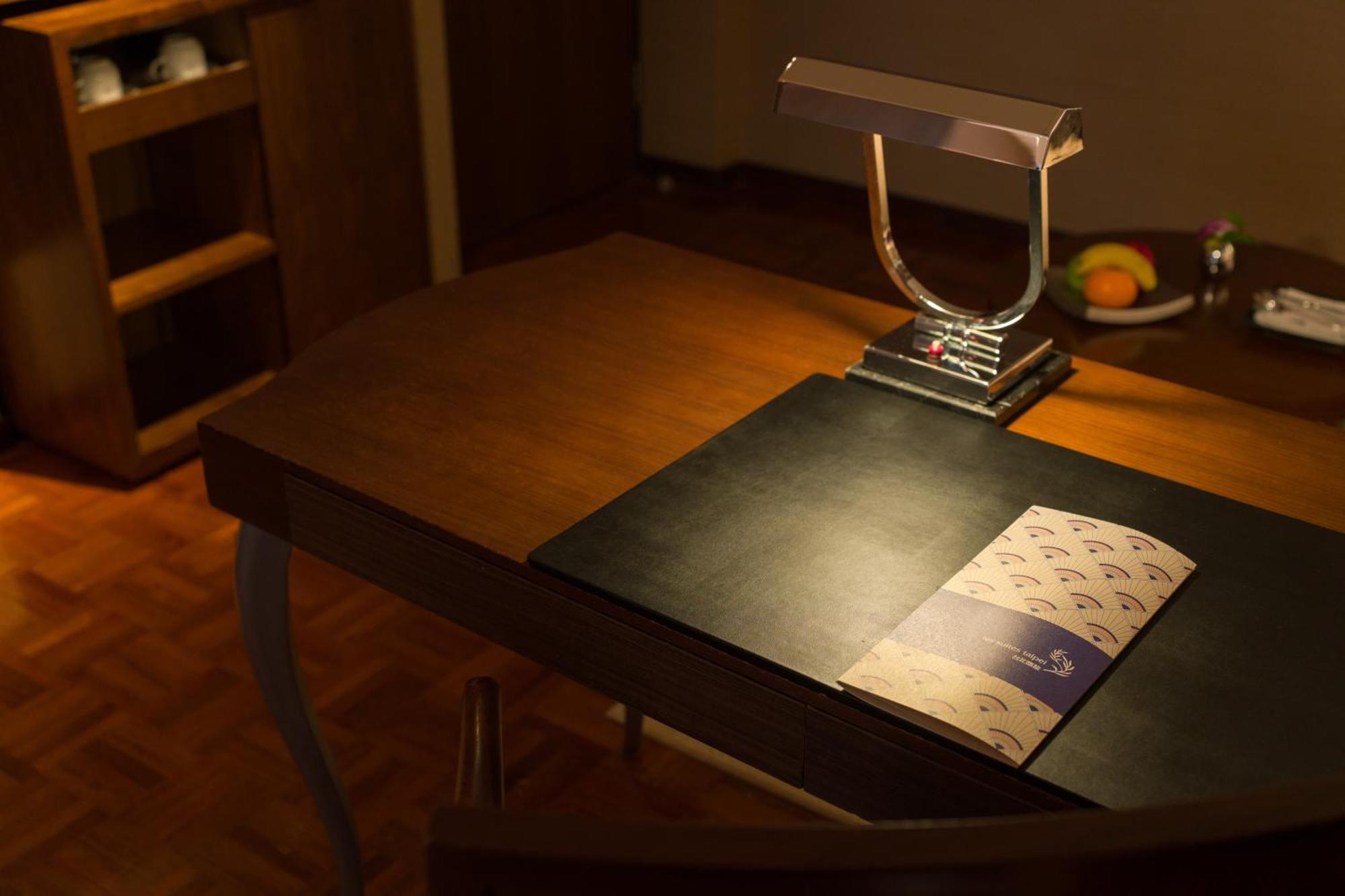 Les Suites Taipei Ching Cheng Room photo